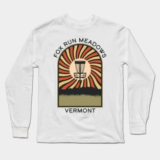 Fox Run Meadows Vermont | Disc Golf Vintage Retro Arch Mountains Long Sleeve T-Shirt